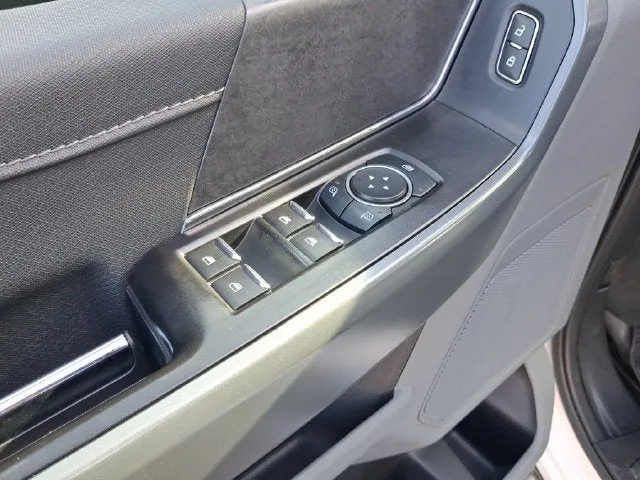 2024 Ford F-150 XLT photo 12