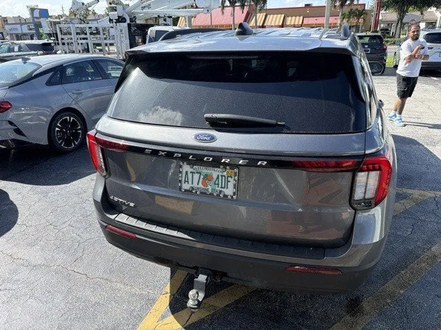 2025 Ford Explorer Active photo 5
