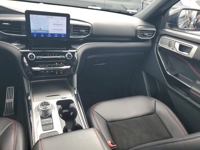 2023 Ford Explorer ST-Line photo 14
