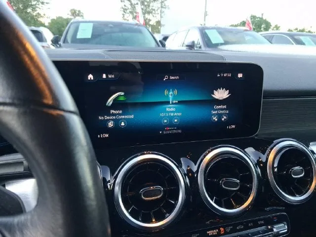 2020 Mercedes-Benz GLB GLB 250 photo 19