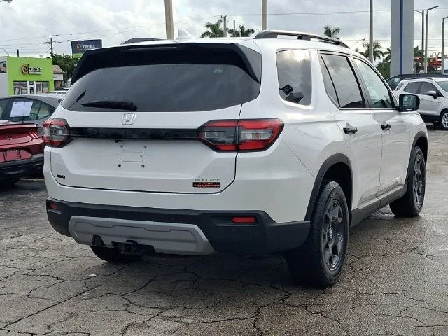 2024 Honda Pilot TrailSport photo 4