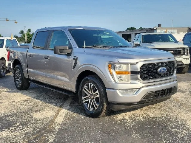2021 Ford F-150 XL photo 2