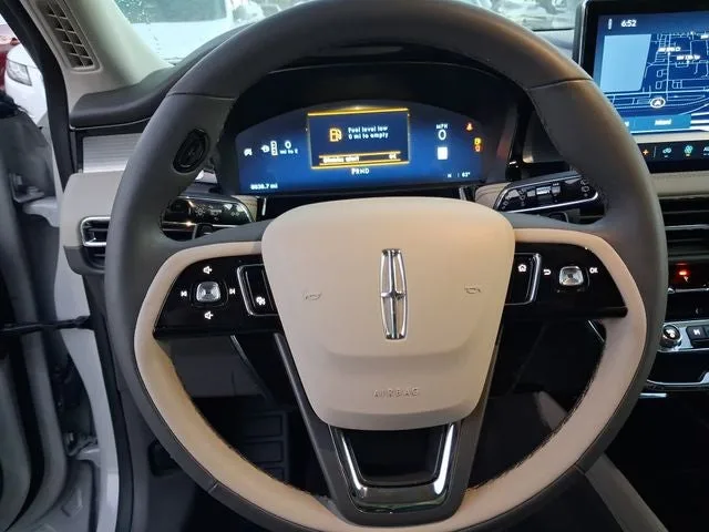 2024 Lincoln Corsair Premiere photo 14
