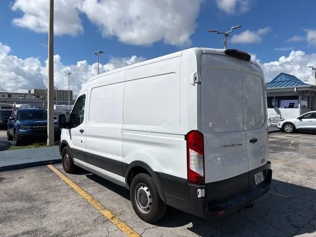 2021 Ford Transit-250 Base photo 6