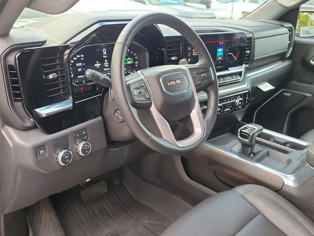 2023 GMC Sierra 1500 SLT photo 10