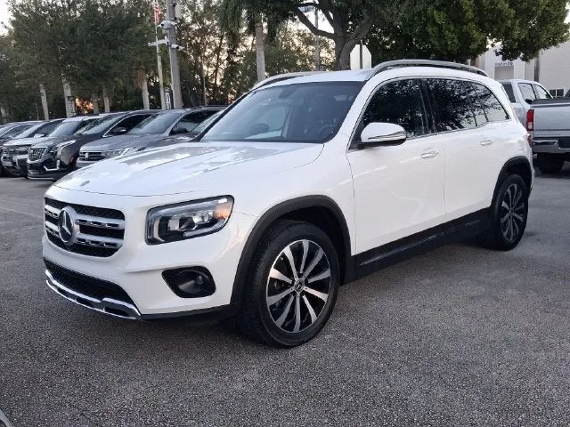 2020 Mercedes-Benz GLB GLB 250 photo 2
