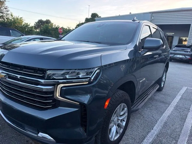 2021 Chevrolet Tahoe LT photo 2
