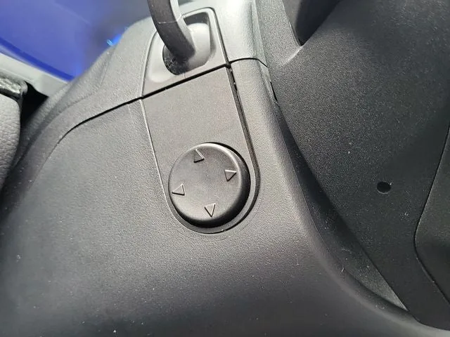 2023 Ford Explorer ST photo 14