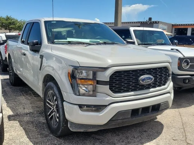 2023 Ford F-150 XL photo 3