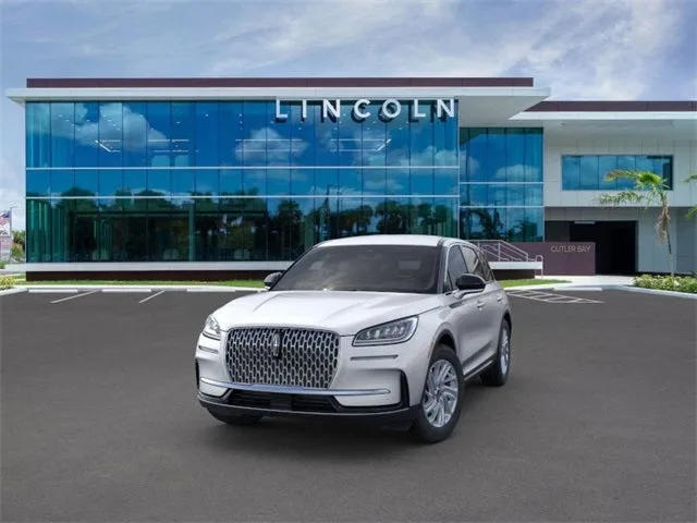2024 Lincoln Corsair Premiere photo 2