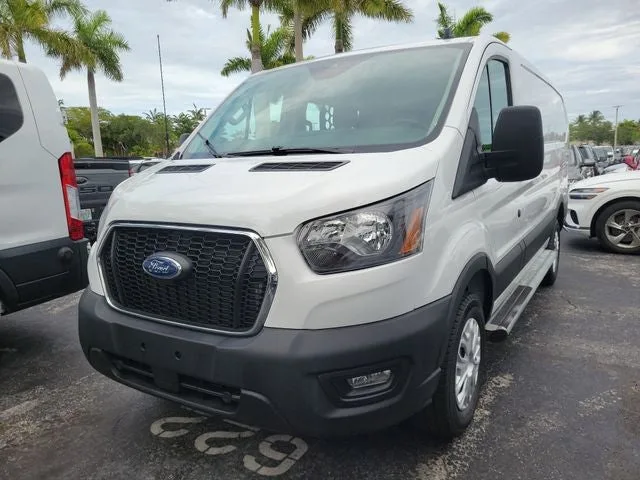 2025 Ford Transit-250 Base photo 34