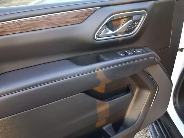 2021 Chevrolet Tahoe LS photo 13