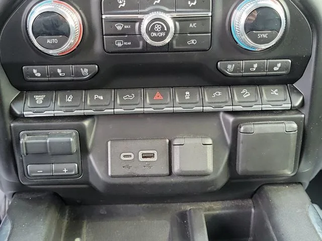 2023 GMC Sierra 2500HD Denali photo 27