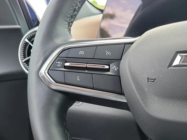2025 Chevrolet Equinox ACTIV photo 21