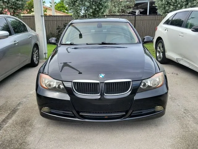 2006 BMW 3 Series 325i photo 2
