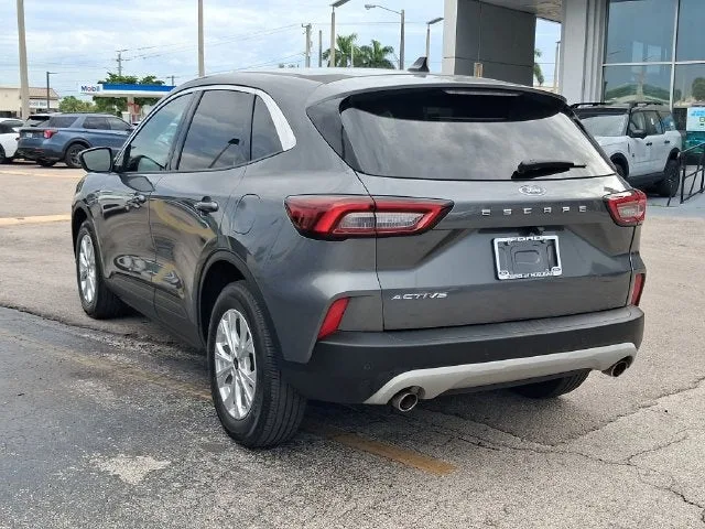 2023 Ford Escape Active photo 3