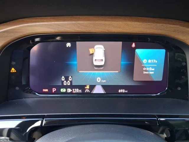 2026 Volkswagen Atlas 2.0T SE w/Technology photo 17