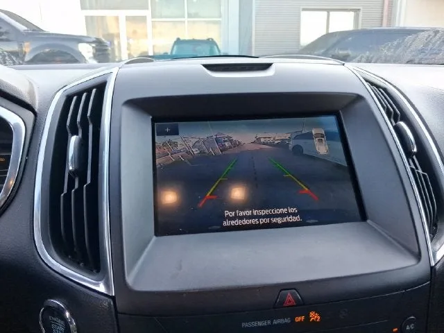 2020 Ford Edge Titanium photo 21