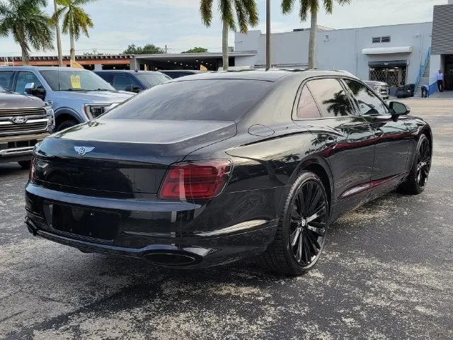 2023 Bentley Flying Spur Mulliner W12 photo 3