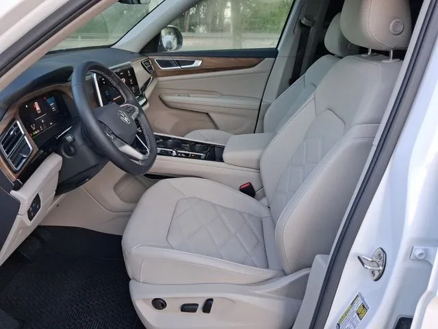 2026 Volkswagen Atlas 2.0T SE w/Technology photo 12