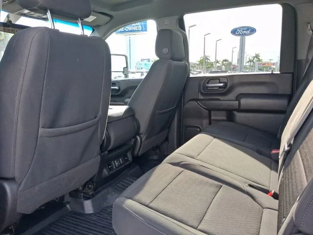 2022 Chevrolet Silverado 2500HD LT photo 6