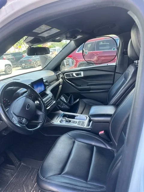 2020 Ford Explorer XLT photo 20