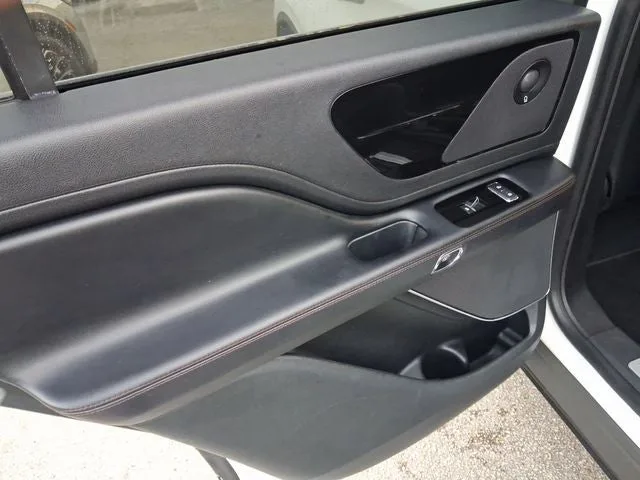 2021 Lincoln Aviator Reserve Premium photo 9