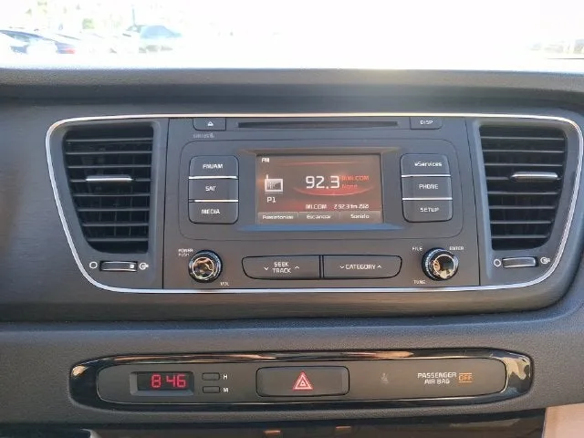 2015 Kia Sedona LX photo 17