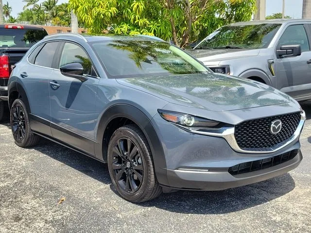 2022 Mazda CX-30 2.5 S Carbon Edition photo 2