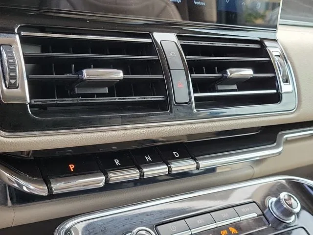 2022 Lincoln Navigator L Reserve photo 28