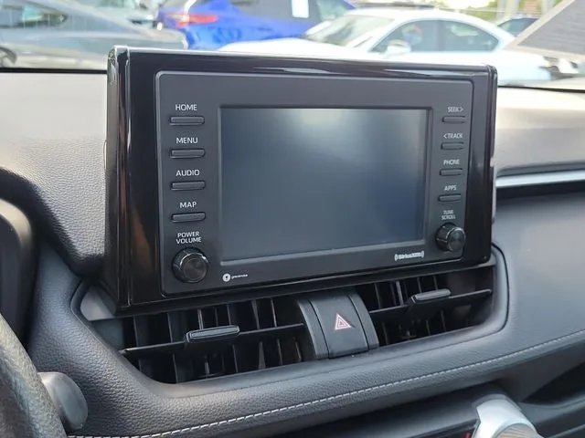 2022 Toyota RAV4 XLE photo 23