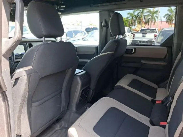 2022 Ford Bronco Big Bend photo 5