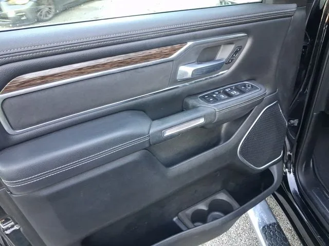2019 RAM 1500 Laramie photo 13