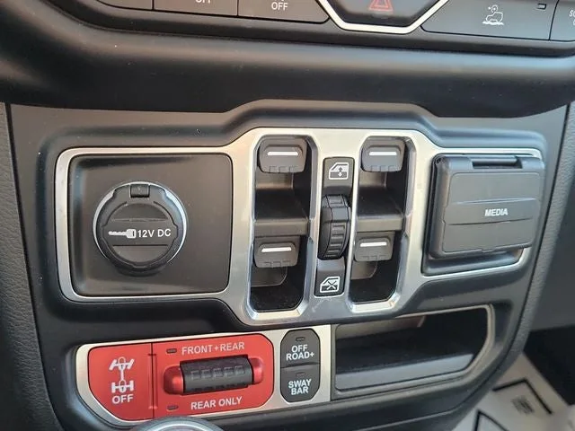 2023 Jeep Gladiator Rubicon photo 27