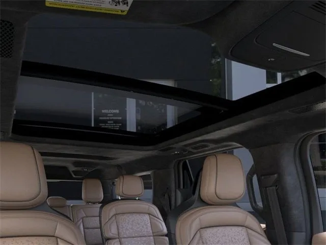 2025 Lincoln Navigator L Black Label photo 22