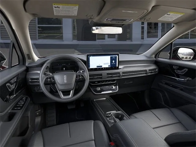2025 Lincoln Corsair Premiere photo 9