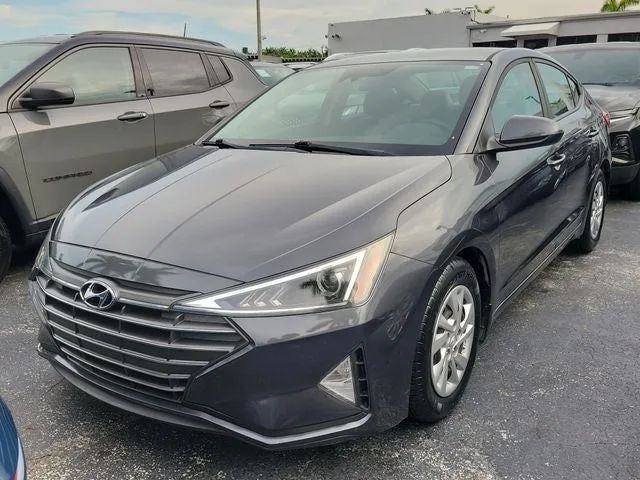 2020 Hyundai Elantra SE photo 31