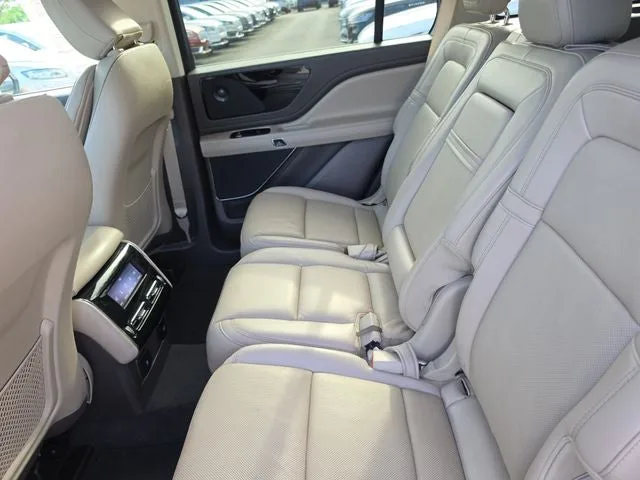 2024 Lincoln Aviator Reserve Premium photo 12