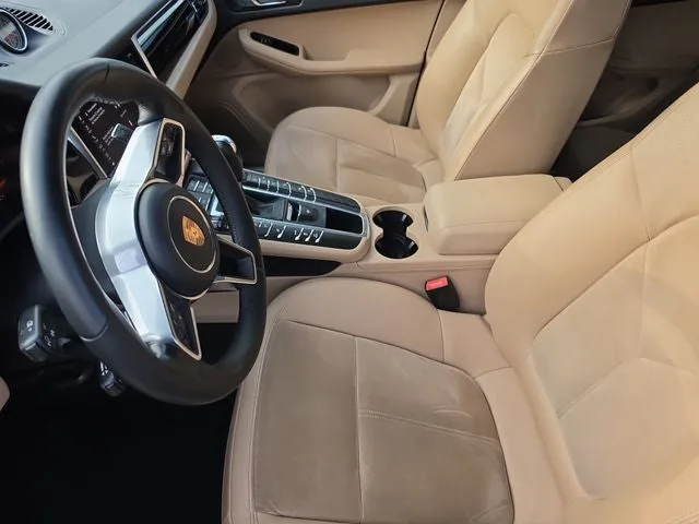 2020 Porsche Macan S photo 16