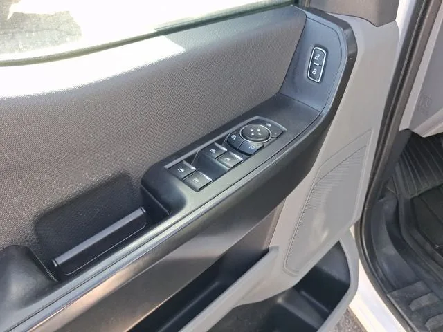 2022 Ford F-150 XL photo 12