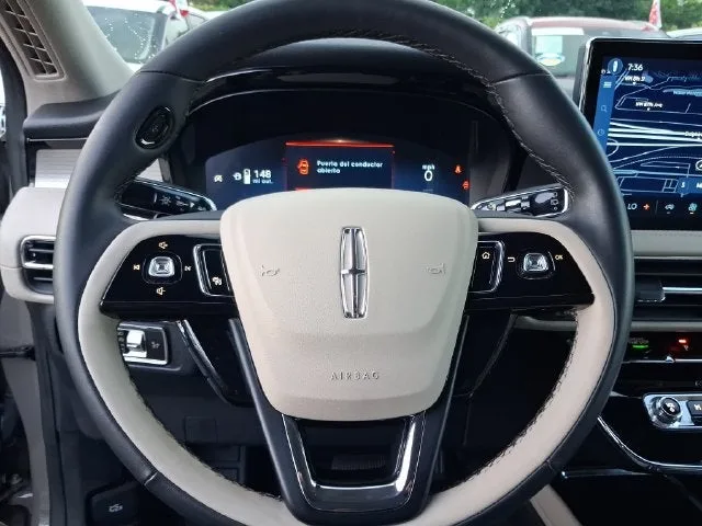 2025 Lincoln Corsair Premiere photo 15