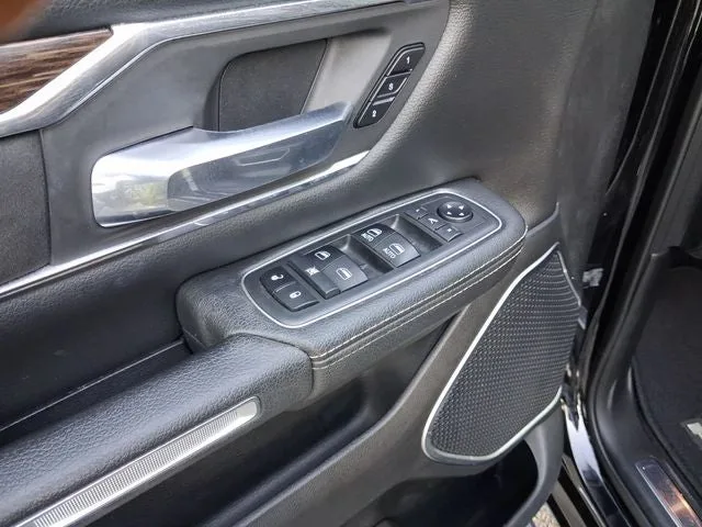 2019 RAM 1500 Laramie photo 14