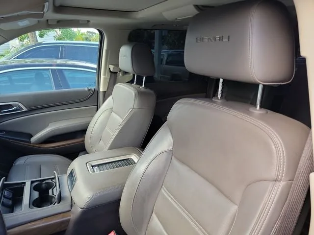 2019 GMC Yukon XL Denali photo 8