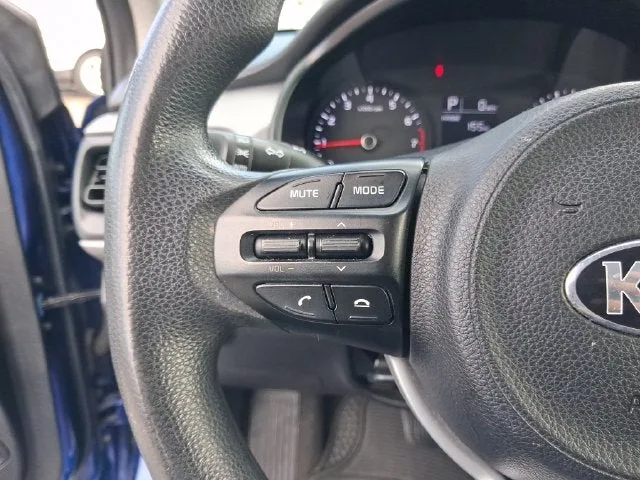 2018 Kia Rio S photo 17