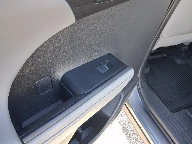 2021 Toyota Highlander Limited photo 10