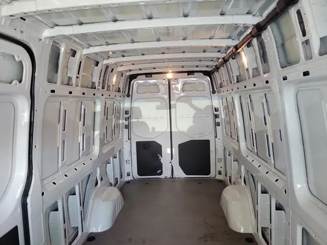 2023 Mercedes-Benz Sprinter 2500 Cargo 170 WB High Roof photo 16