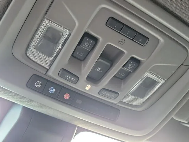 2023 GMC Sierra 2500HD Denali photo 30