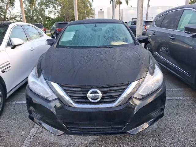 2016 Nissan Altima 2.5 S photo 2