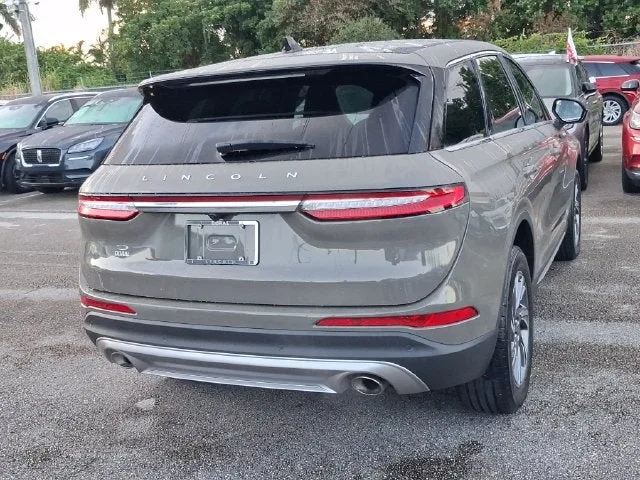 2025 Lincoln Corsair Premiere photo 4