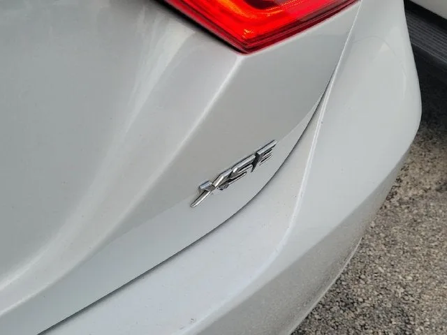 2022 Toyota Camry XSE photo 6